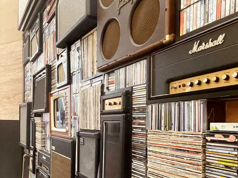 do-in-wall-speakers-need-enclosures-explained-sounds-power