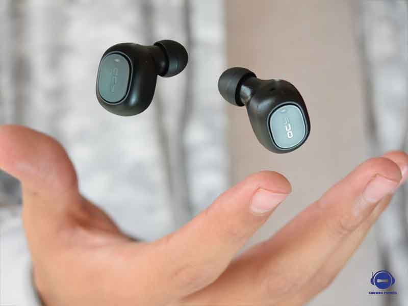choosing earbuds for sauna use