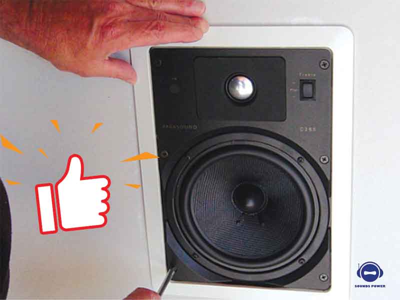 Can in-wall speakers touch insulation?